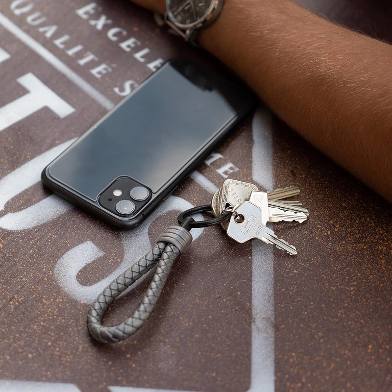 SERASAR Key Ring Car Made Of Leather With Stainless Steel Key Fob - Additional Rings For Small Keys - Ideal For Car, Motorcycle, Bicycle & House - With Gift Box For Men And Women - Image 5