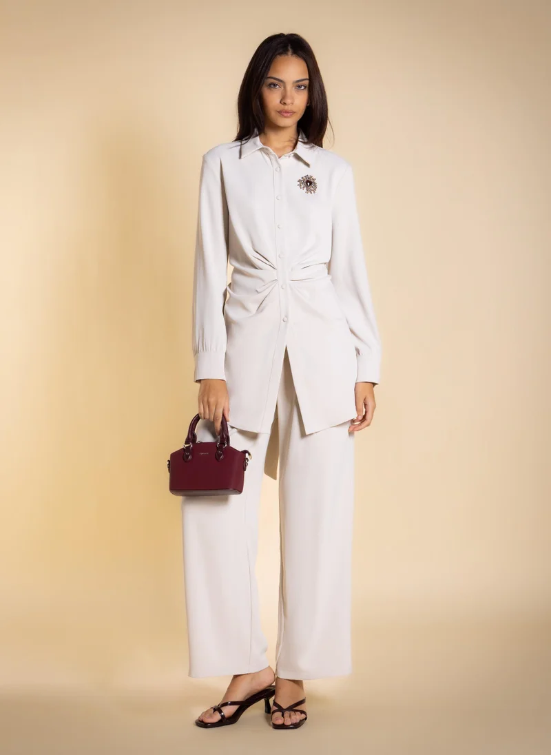 شايبس DETAILED SHIRT SET WITH BROOCH