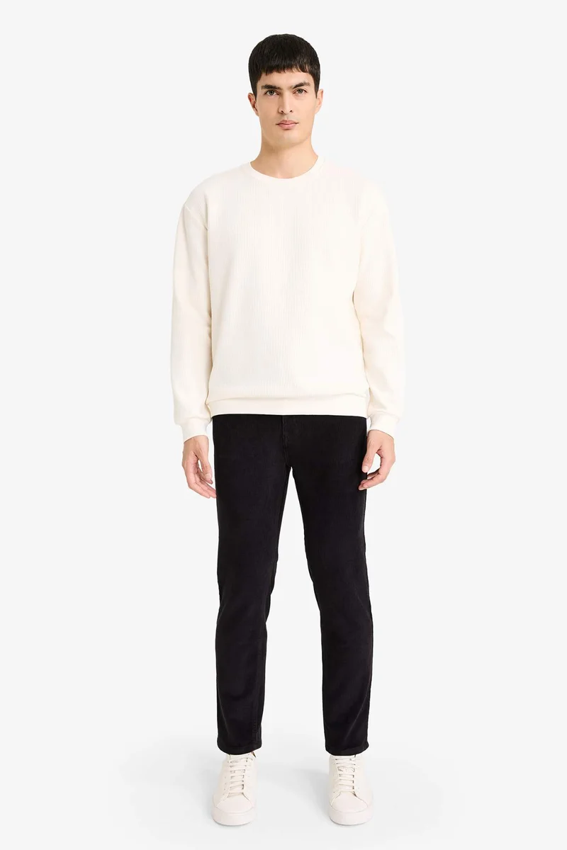ديفاكتو Crew Neck Waffle Sweatshirt