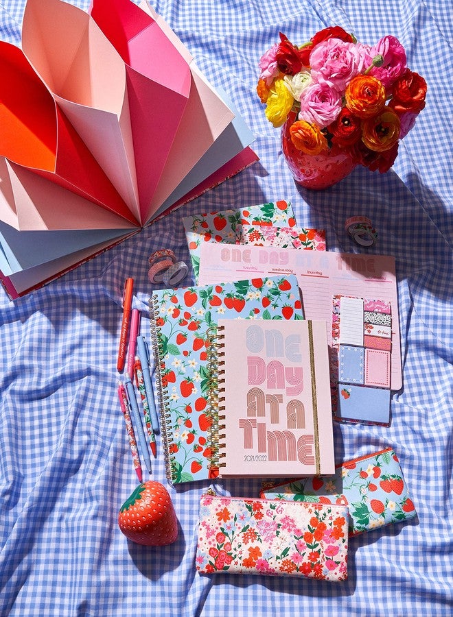 ban.do Floral Rough Draft Large Spiral Notebook, 11" x 9" with Pockets and 160 College Ruled Pages, Strawberry Fields - Image 5