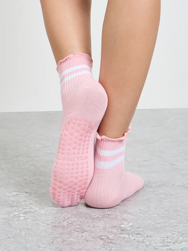 Styli Active  Styli Dual Stripe Wavy Edge Silicon Pad Yoga Socks for Women | Best Price UAE