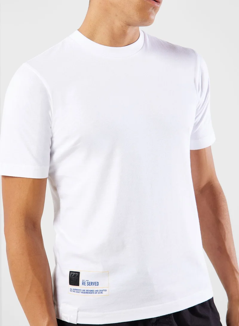 izzue Back Logo Printed T-Shirt