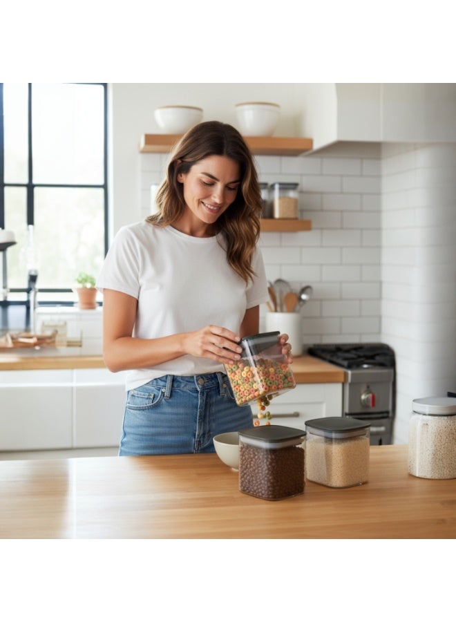 كليز حاويات تخزين طعام محكمة الإغلاق من كليز | مجموعة من 3 برطمانات بلاستيكية شفافة خالية من مادة BPA مع أغطية سوداء | منظم مطبخ كبير ومتوسط ​​وصغير للمؤن | مثالية للحبوب والقهوة | 500 مل - Image 3