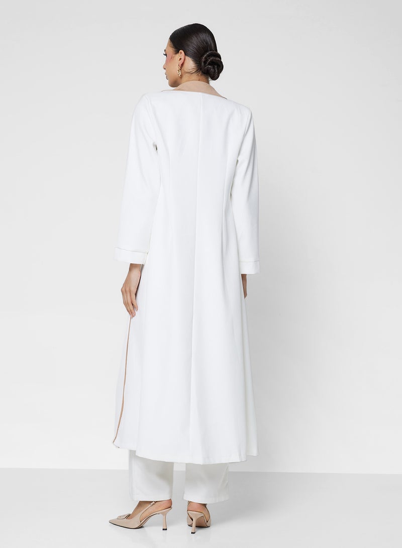 Khizana Abaya With Contrast Toned Lapel - Image 2