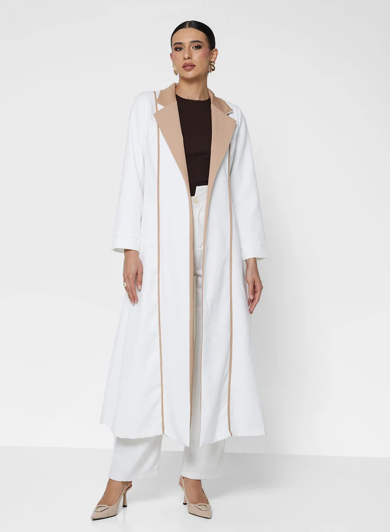Khizana Abaya With Contrast Toned Lapel