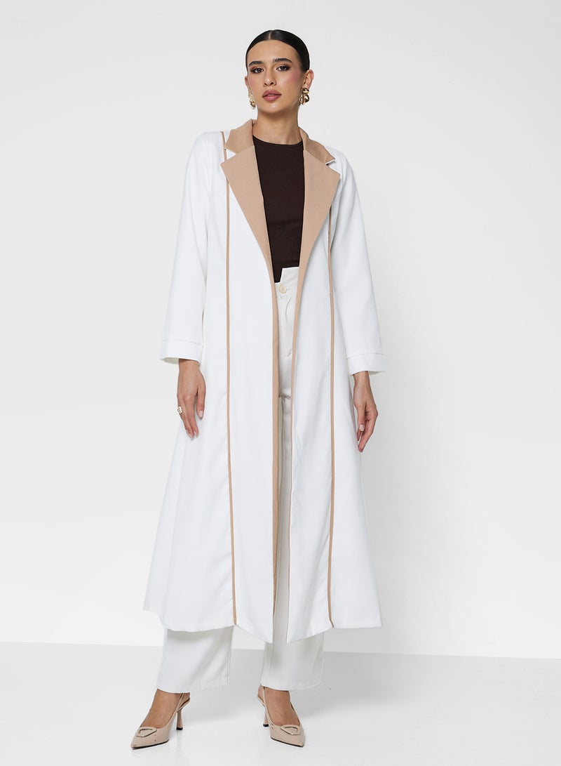 Khizana Abaya With Contrast Toned Lapel - Image 4
