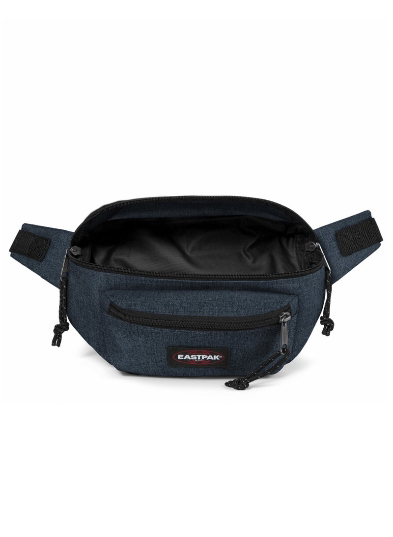 EASTPAK Doggy Bag Medium Waist Bag - Triple Denim - Image 2