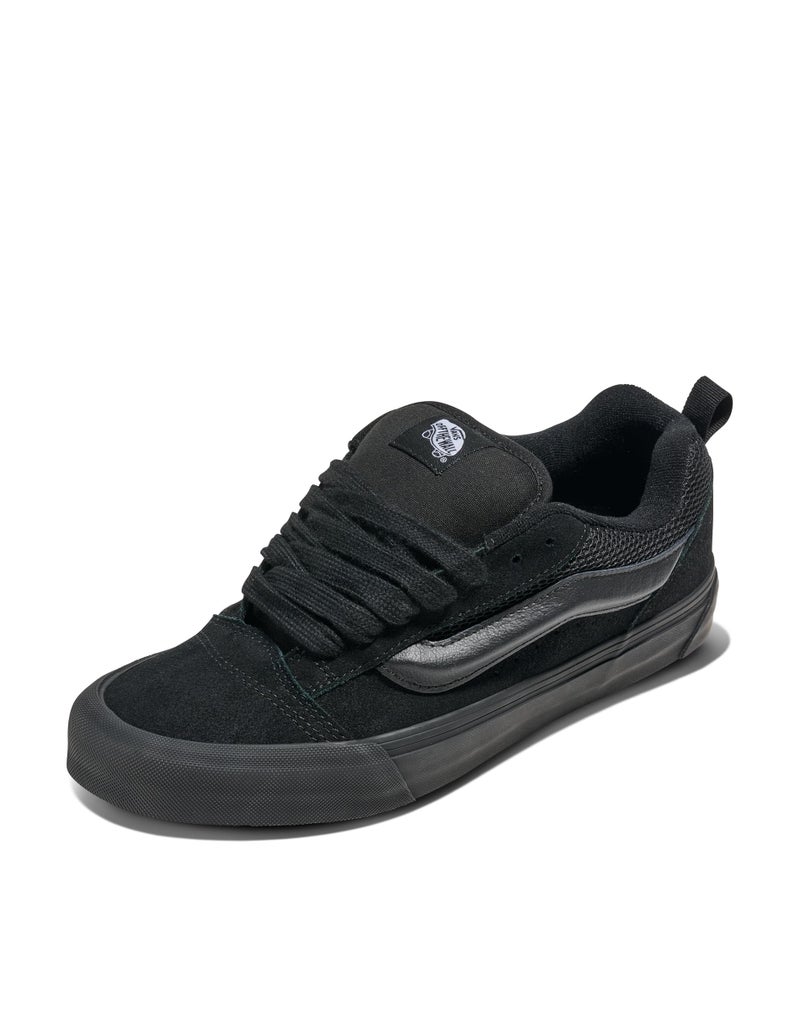 Vans Unisex Knu Skool Shoe | '90s Retro Puffy Low-Top Fashion Sneakers for Men & Women, Black/Black, 11/12.5