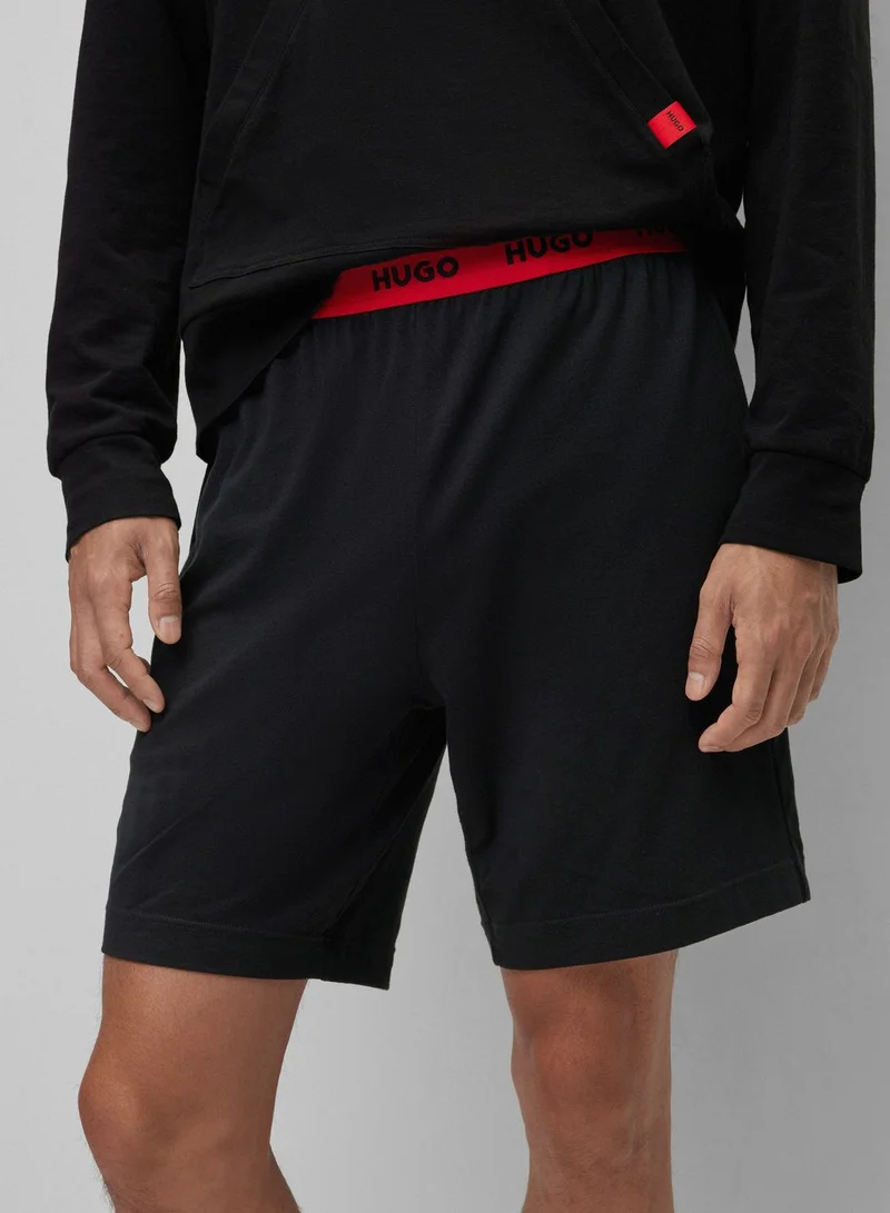 HUGO Essential Linked Short