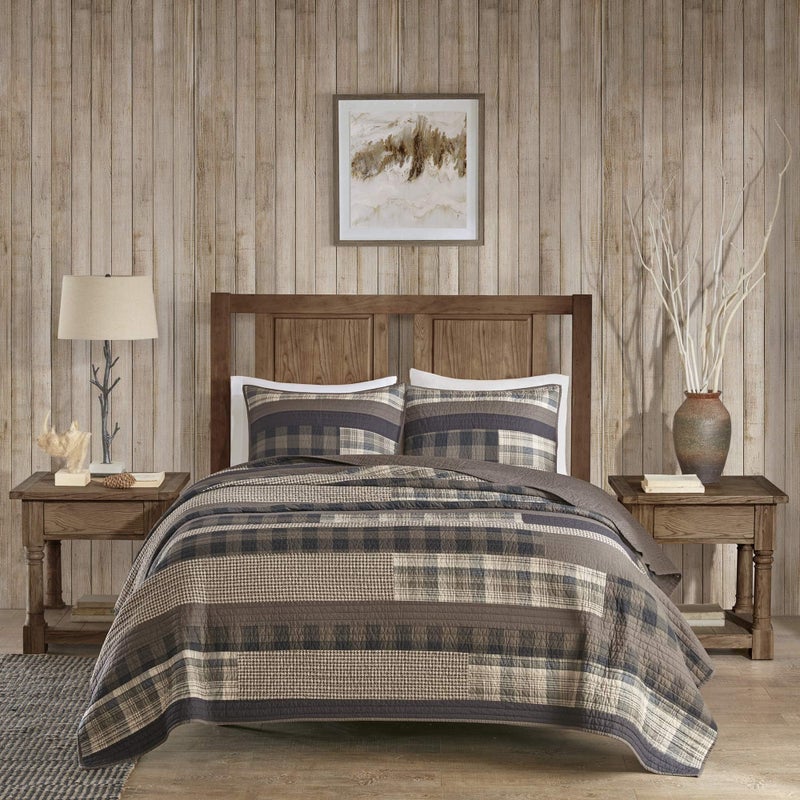Woolrich Winter Plains Reversible Quilt Set  Cottage Styling Reversed to Solid Color All Season Lightweight Coverlet Cozy Bedding Layer Matching Shams Oversized FullQueen Stripes Taupe 3 Piece