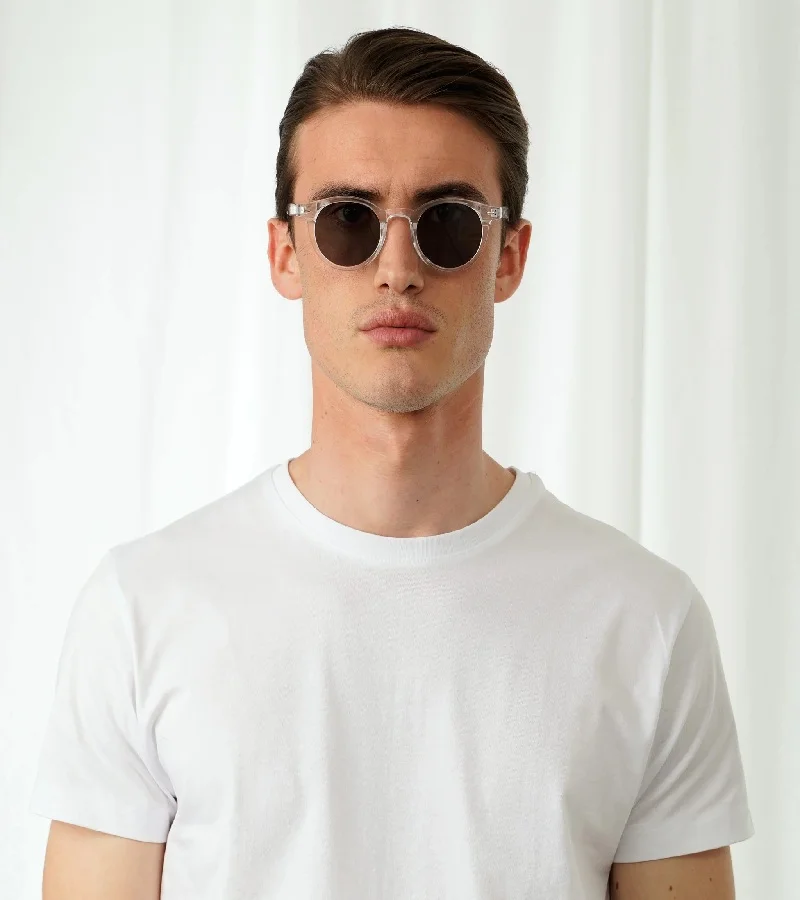 اكسبليست باوتس نظارات شمسية أنيقة للجنسين من جيمس كلير بتدرج رمادي