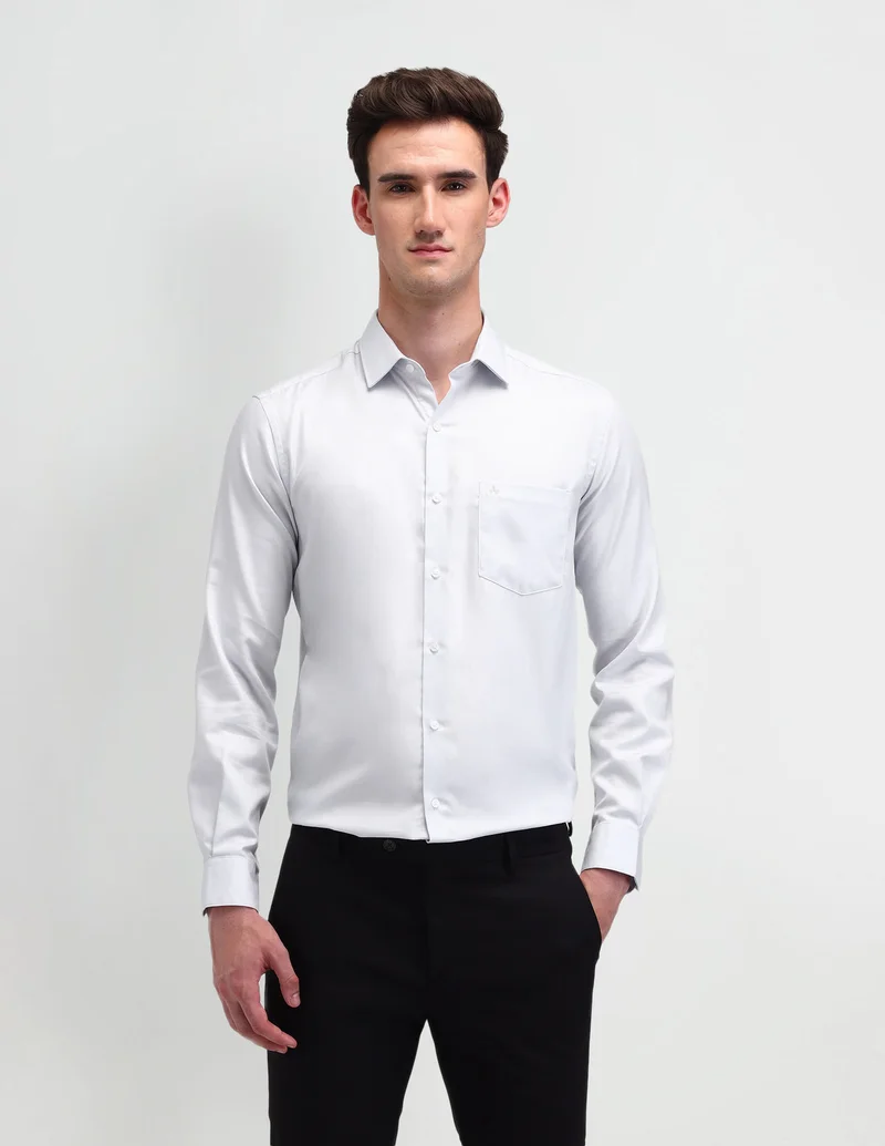 Solid Manhattan Slim Fit Shirt