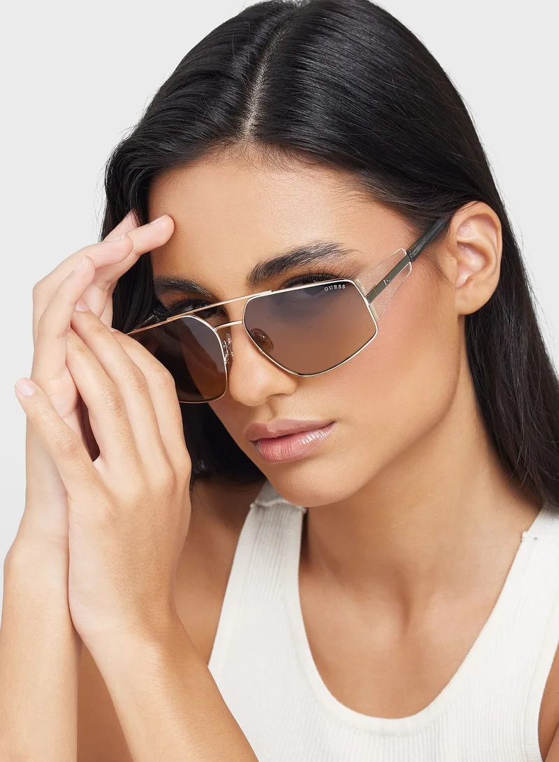 جس نظارة شمسية بإطار مربع وتصميم رائع