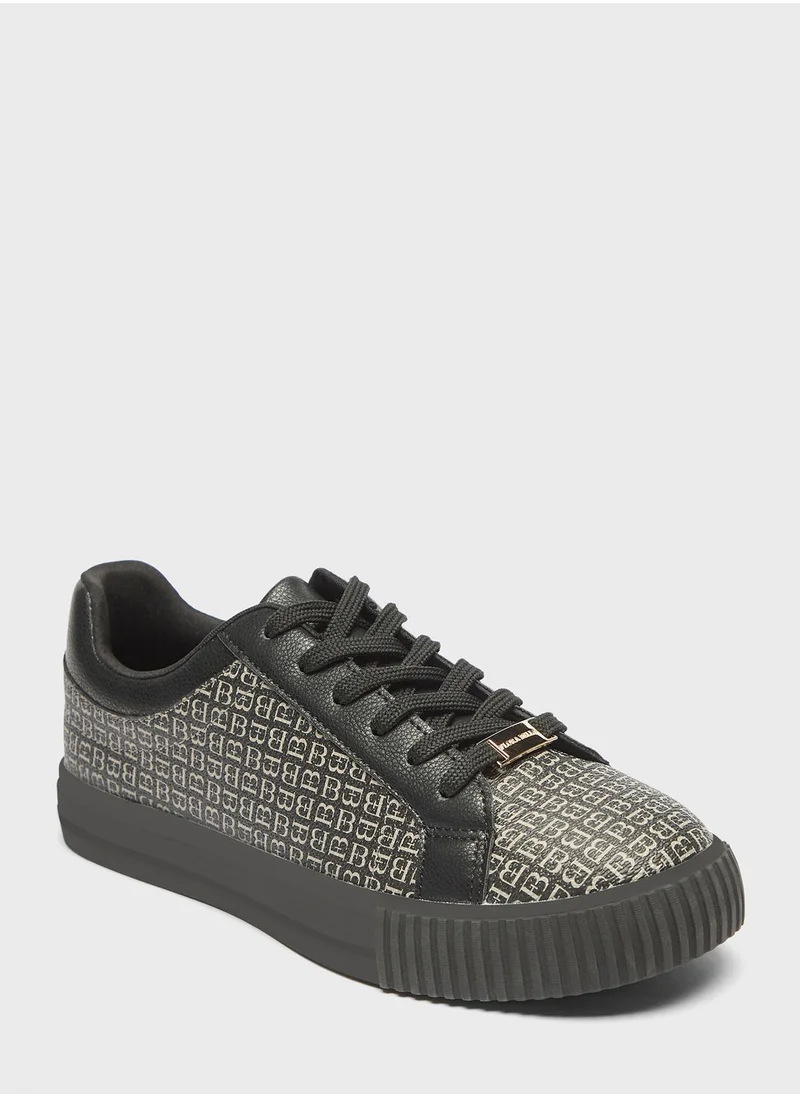 شو اكسبرس Lace Up Low Top Sneakers