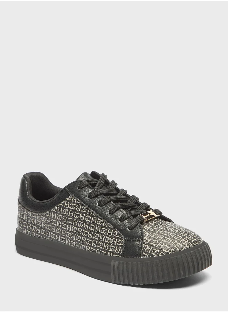 شو اكسبرس Lace Up Low Top Sneakers