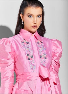 Namshi x Nour Embroidered Dress With Belt  - Image 3