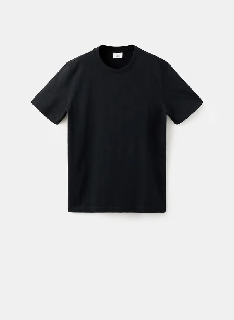 Mango Man 99-NEGRO Slim Fit T-Shirt 180Gsm for Men | Best Price UAE