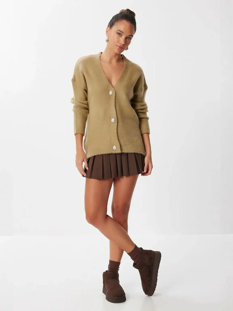 Lovely Istanbul ISTANBUL V-Neck Button Detail Cardigan