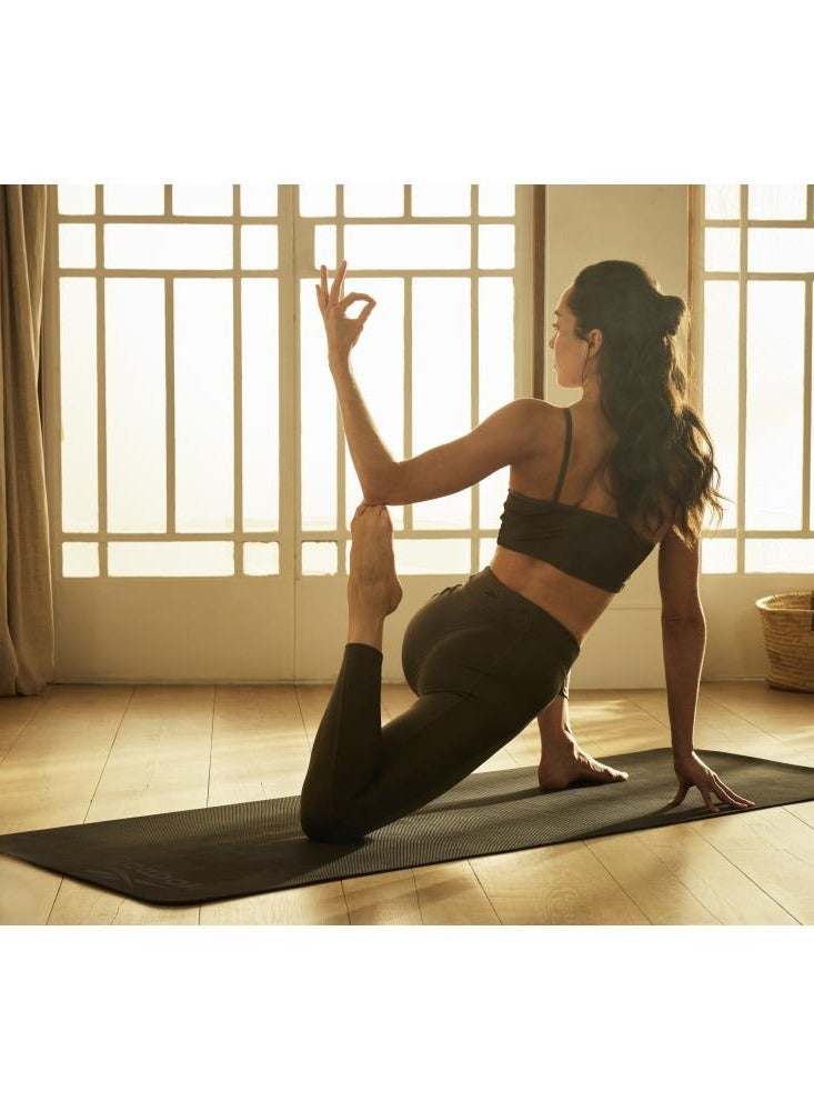 ريبوك حصيرة يوغا 6 مم سوداء – مبطنة ومقاومة للانزلاق لليوغا والبيلاتس واللياقة - Image 5