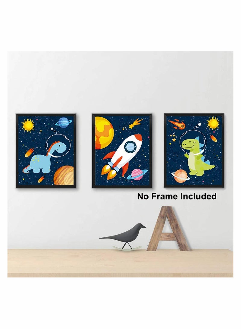 SOLARAE ملصق طباعة فنية ديناصور في الفضاء الخارجي، ملصق كوكب النظام الشمسي على قماش، فن حائط رائد فضاء حيواني لتزيين غرفة الأطفال مجموعة من 4 (8x10 بوصة، بدون إطار) - Image 3