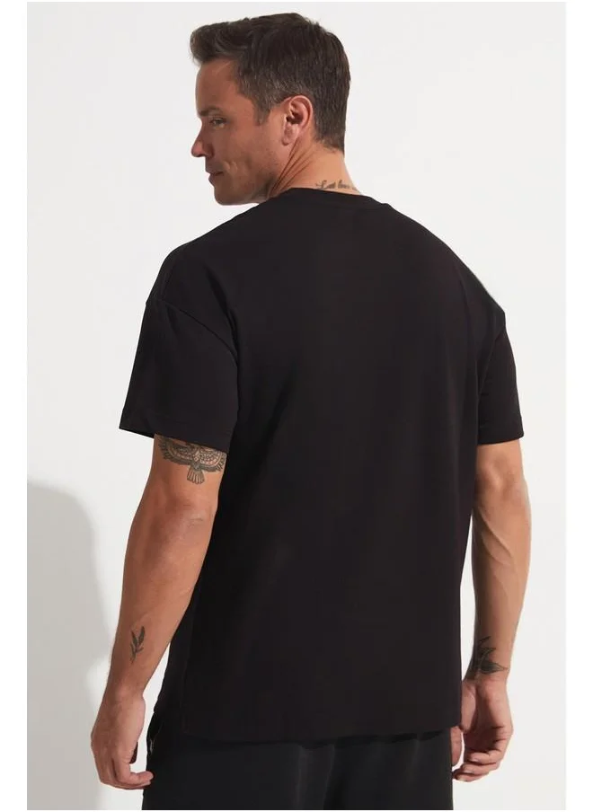 جون June Men's Oversize Pocket Crew Neck Tshirt