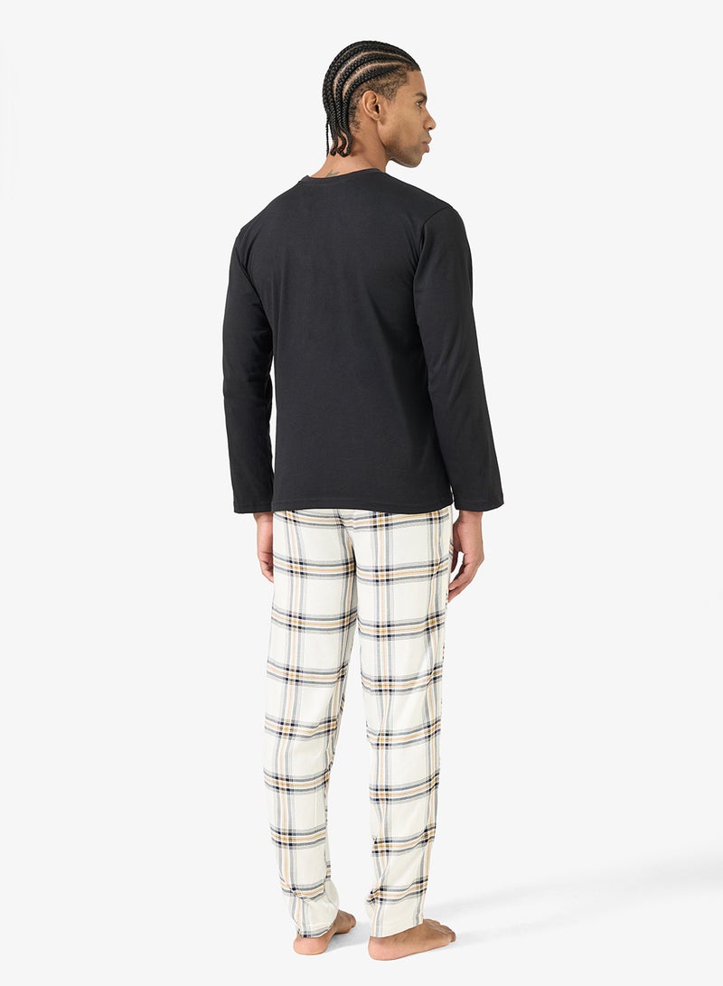 سفنتي فايف طقم بيجامة تي شيرت وبنطلون - Image 2