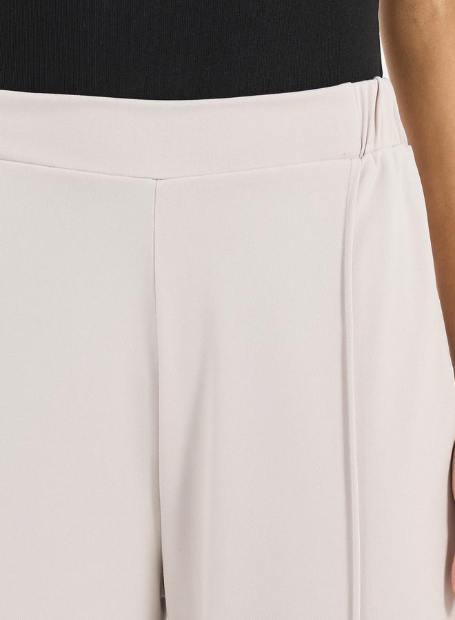 Styli High Rise Slim Fit Ankle Length Pants  - Image 3