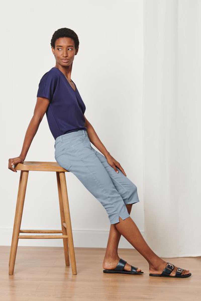 Tchibo Women Slim Fit Washed Stretchable Crop Jeans, Light Blue - Image 1