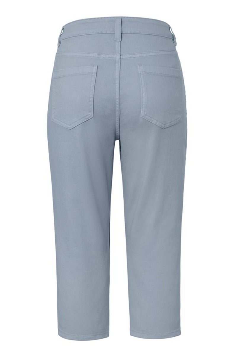 Tchibo Women Slim Fit Washed Stretchable Crop Jeans, Light Blue - Image 3