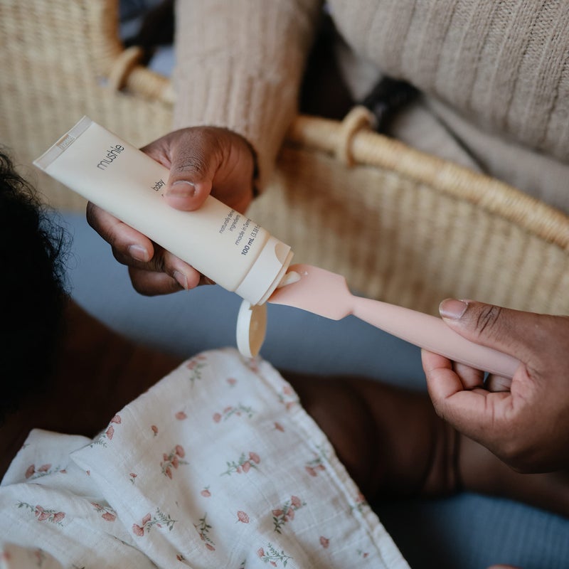 mushie Diaper Cream Applicator Soft Silicone with Suction Base (Blush) - Image 3