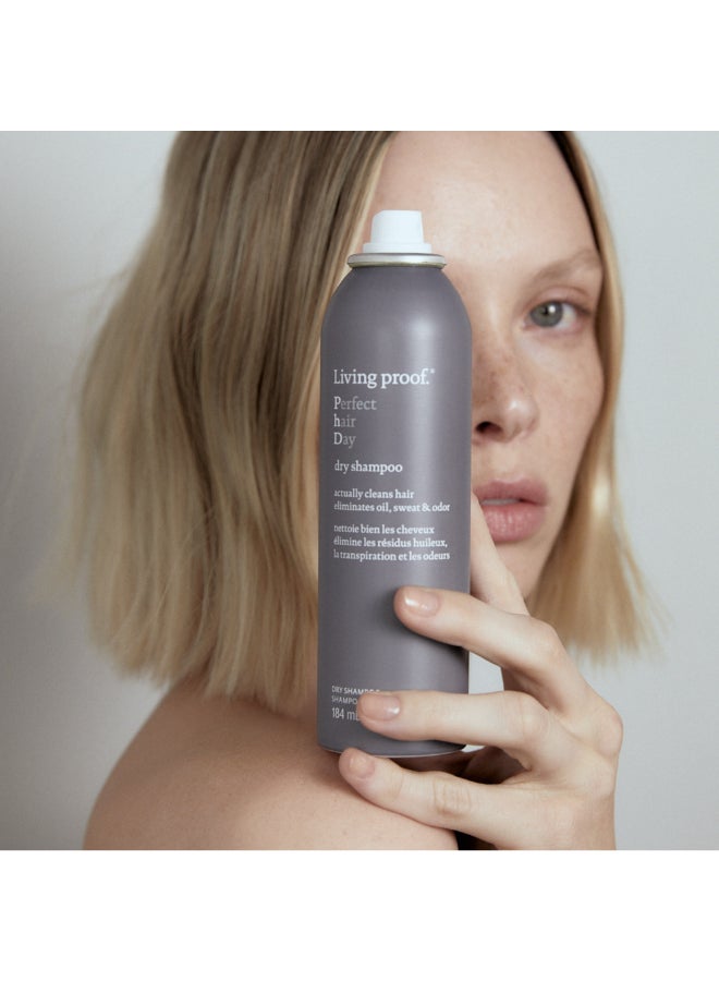 Living Proof Fast-Acting Dry Shampoo - Refreshes Hair Instantly, Absorbs Dirt & Oil for a Clean Feel, Extends Time Between Washes (184 ml) - Image 5