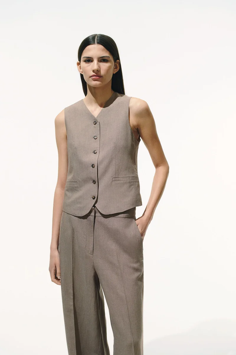 اتش اند ام فيست بدلة من مزيج الكتان