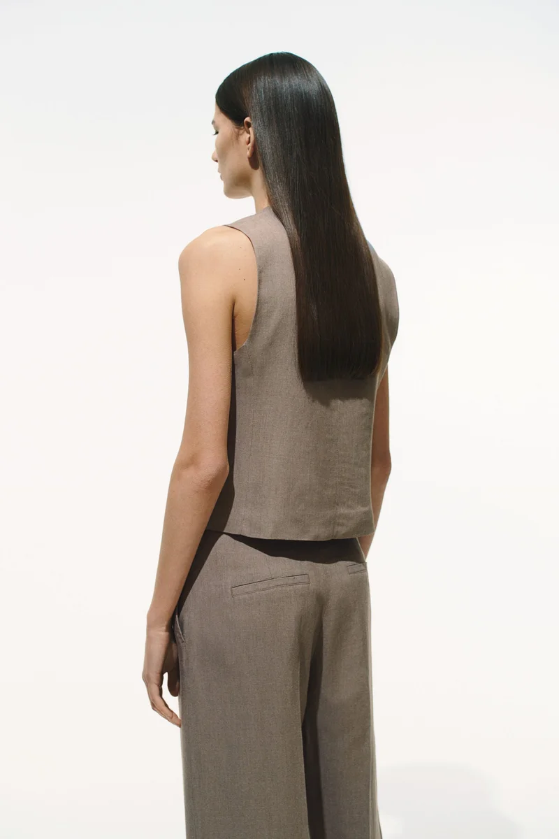 اتش اند ام فيست بدلة من مزيج الكتان