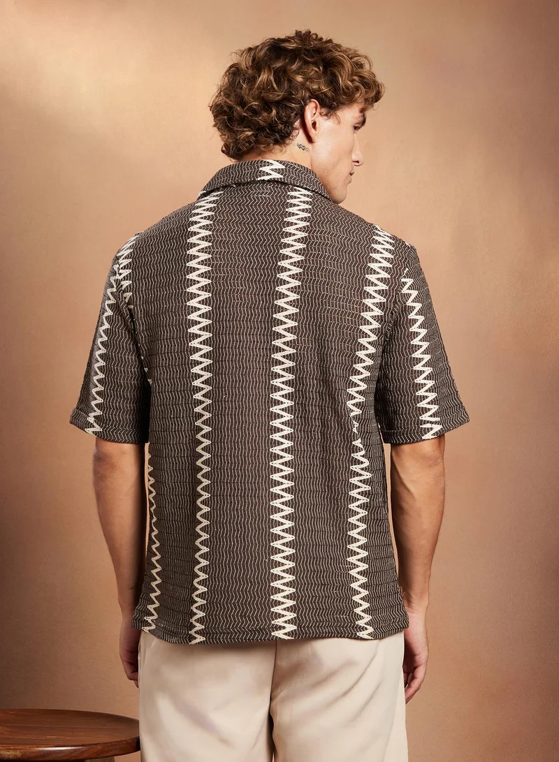 Campus Sutra Campus Sutra Men's Chocolate Brown Ziggy-Weave Oversized Shirt For Casual Wear | Spread Collar | Short Regular Sleeves | Button Closure | Oversized Shirt Crafted With Comfort Fit For Everyday Wear