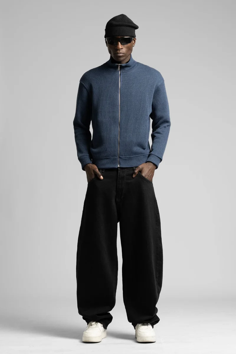 Catch The Art Of Living Zip-Up Knit Sweater