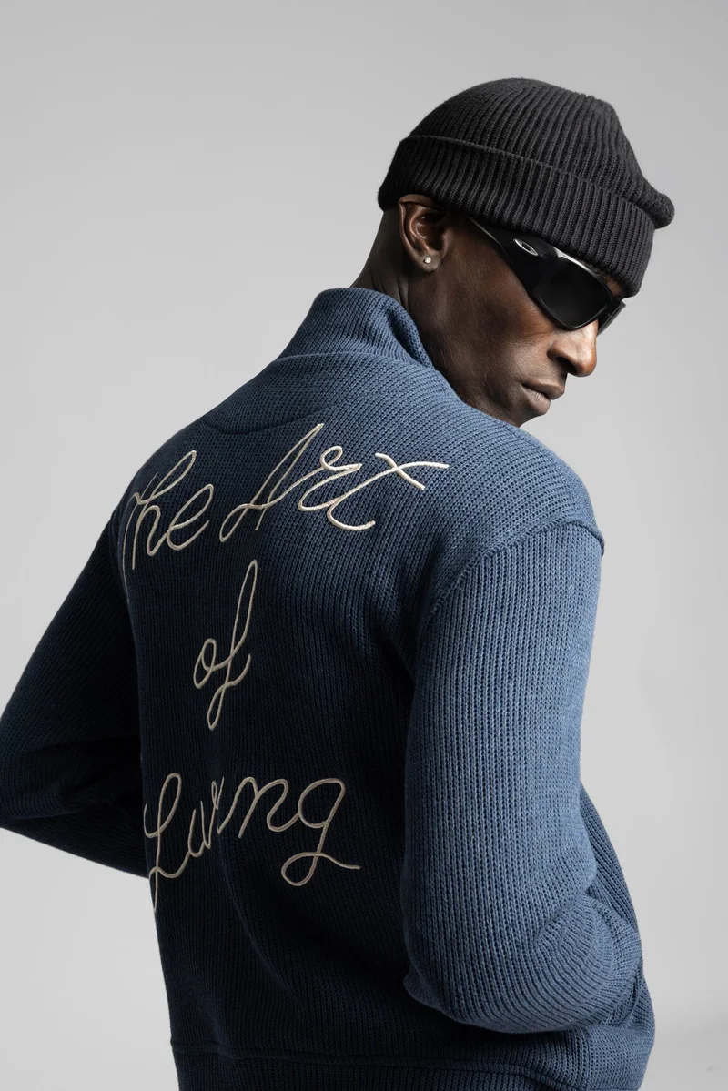 Catch The Art Of Living Zip-Up Knit Sweater