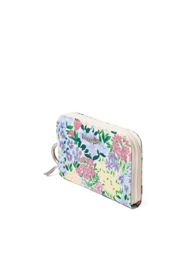 Baggallini Deluxe Card Case - Lightweight 5.5"x3.3" RFID Protected Womens Wallet Card Holder - Image 5