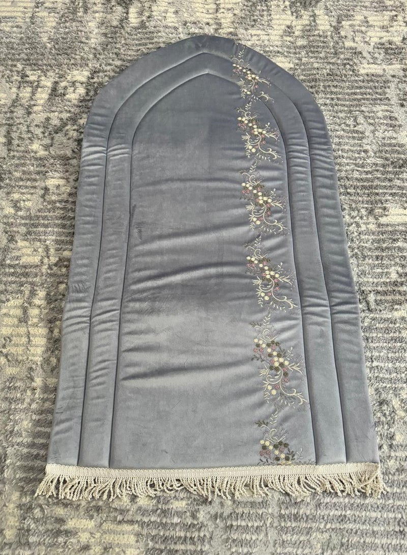 برايدس طقم سجاد صلاة مع شرشف مرد مطرز - رمادي - Image 2