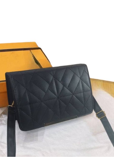 A black Crossbody Bag in Imported Leather – A Refined Design Combining Elegance and Functionality”
