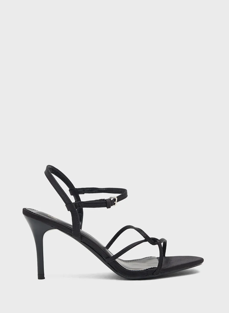 جينجر Pointed Heeled Sandal