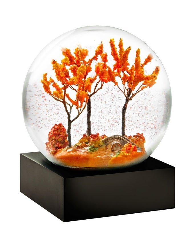 AUTUMN SNOW GLOBE