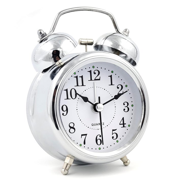 METAL RETRO TWIN BELL ALARM CLOCK WITH TICKTICK MOVEMENT WITH NIGHT LIGHT FUNCTION AND LOUD OLDFASHIONED ALARM BATTERY OPERATED SILVER