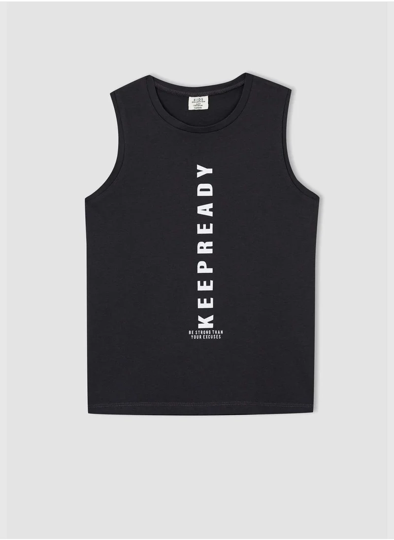 ديفاكتو Regular Fit Sleeveless Slogan Print Vest