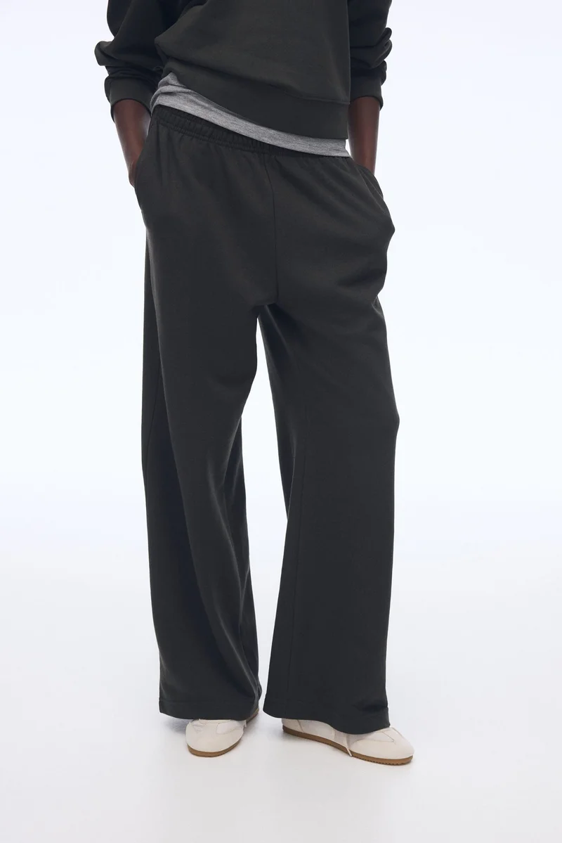 اتش اند ام بنطلون سويت