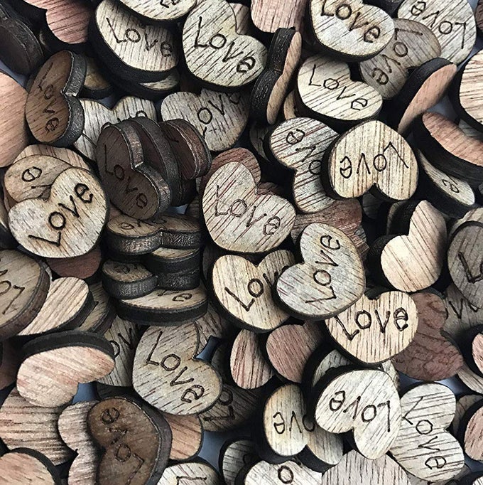 200pcs Rustic Wooden Love Heart Wood Slices Crafts Wedding Table Scatter Decoration Crafts Childrens DIY Manual Patch