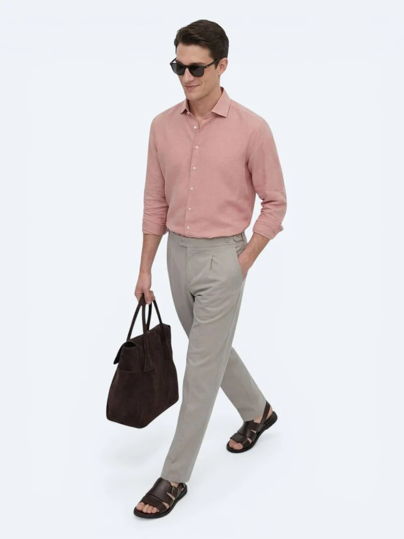 كيب قميص قطني سادة بلون وردي باهت، بقصة عادية، طويل، منسوج، مناسب للإطلالات الكاجوال.