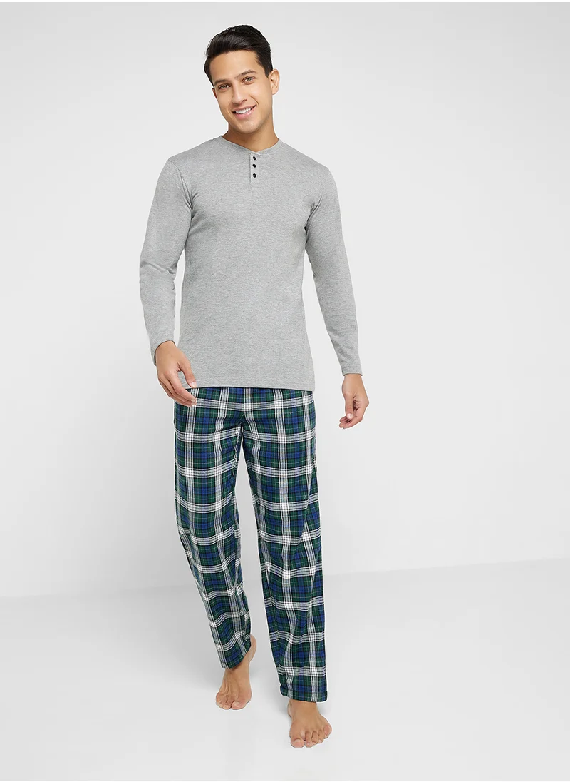 سفنتي فايف Nightwear T-Shirt & Pants Sets