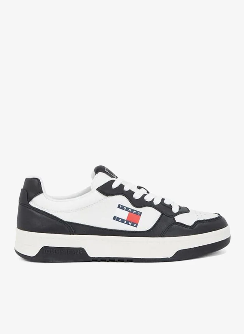 ESSENTIAL LEATHER LOW TRAINERS