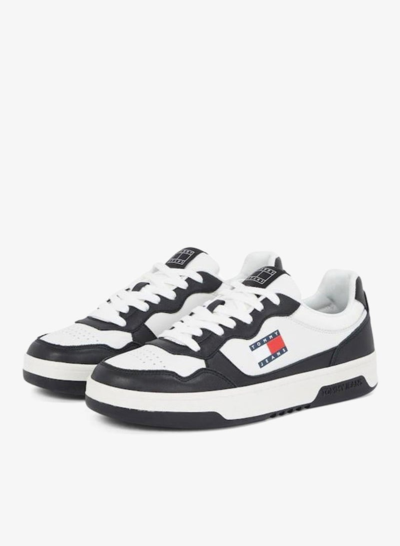 تومي جينز أحذية رياضية جلدية أساسية منخفضة - Image 3