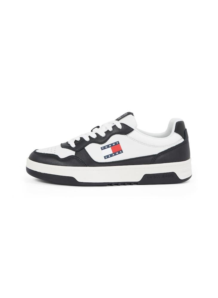 TOMMY JEANS ESSENTIAL LEATHER LOW TRAINERS  - Image 2